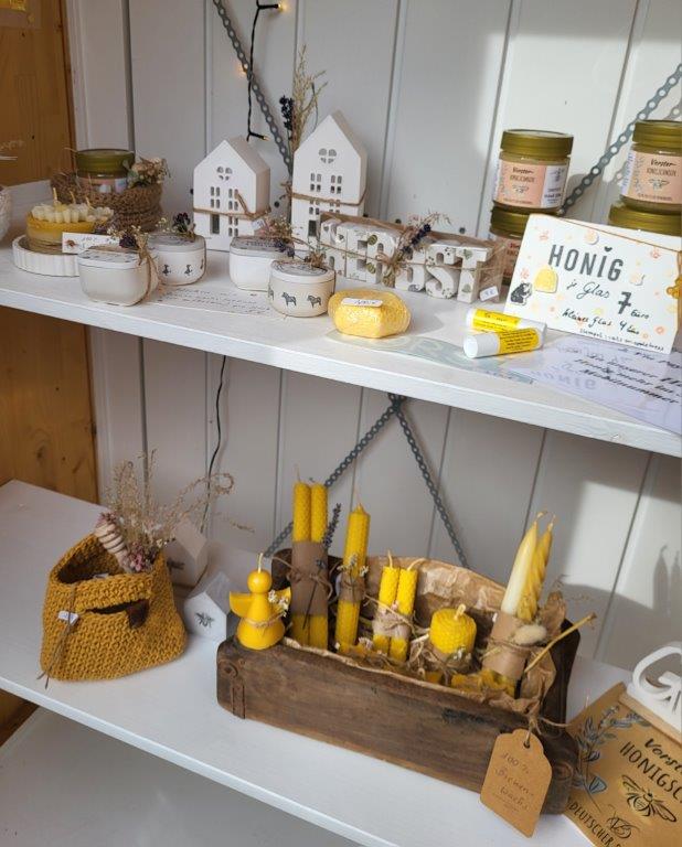 VorsterDekoSchmiede Vorster DekoSchmiede Vorster Deko Schmiede Imker Imkerei Vorster Honigschmiede Detlef van Bernum Birgit van Bernum Vorster Honigschmiede Echter Deutscher Honig Bienenhonig DIB Deutscher Imker Bund Liebig Glatzlef Detlef van Bernum Birgit van Bernum Vorst Hexenland Honig Hexenland Imker Hexenland Biene Vorster-Honigschmiede